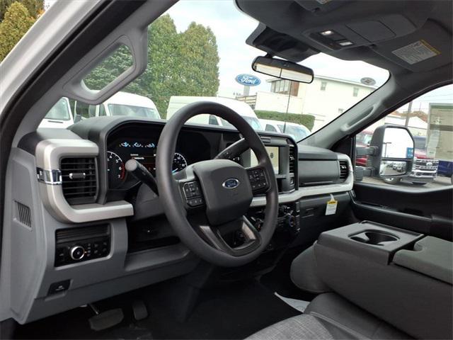 new 2025 Ford F-350 car, priced at $46,195