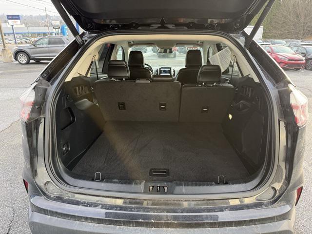 used 2022 Ford Edge car, priced at $23,999