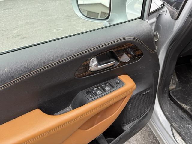 used 2022 Chrysler Pacifica car, priced at $31,999