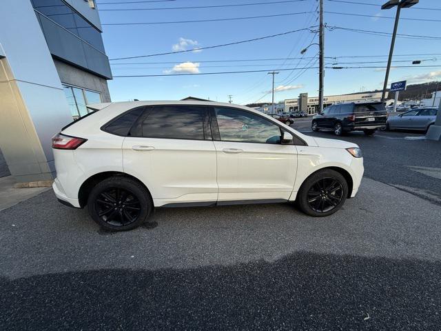 used 2022 Ford Edge car, priced at $22,499