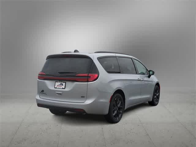 new 2026 Chrysler Pacifica car, priced at $45,715