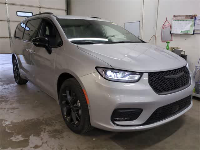 new 2026 Chrysler Pacifica car, priced at $45,715