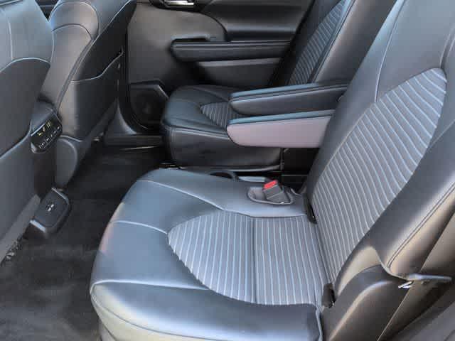 used 2021 Toyota Highlander car, priced at $28,739