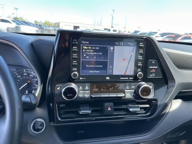 used 2021 Toyota Highlander car, priced at $30,432