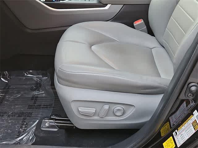 used 2022 Toyota Highlander car, priced at $30,809