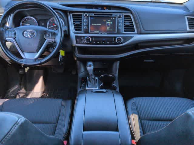 used 2016 Toyota Highlander car, priced at $17,784