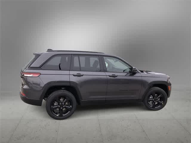 new 2025 Jeep Grand Cherokee car, priced at $39,970