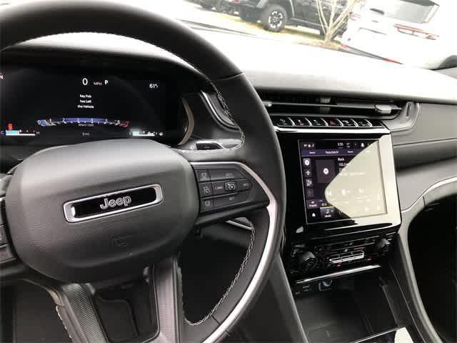 new 2025 Jeep Grand Cherokee car, priced at $39,970