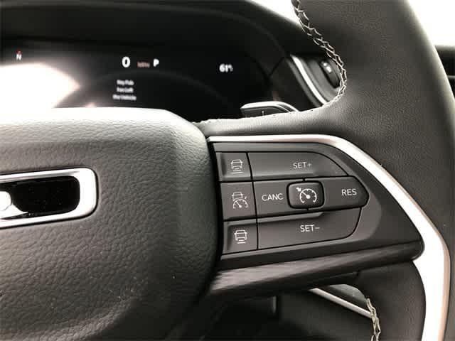 new 2025 Jeep Grand Cherokee car, priced at $39,970