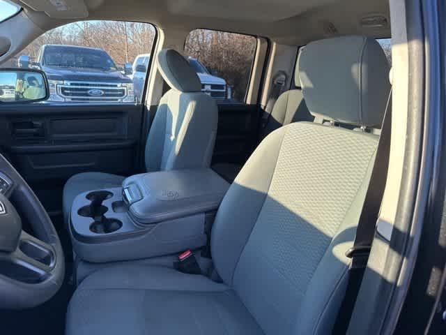 used 2019 Ram 1500 Classic car, priced at $17,927
