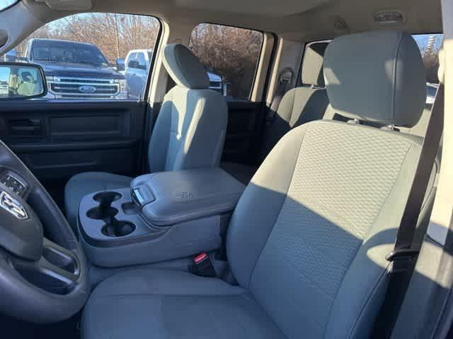 used 2019 Ram 1500 Classic car, priced at $17,927