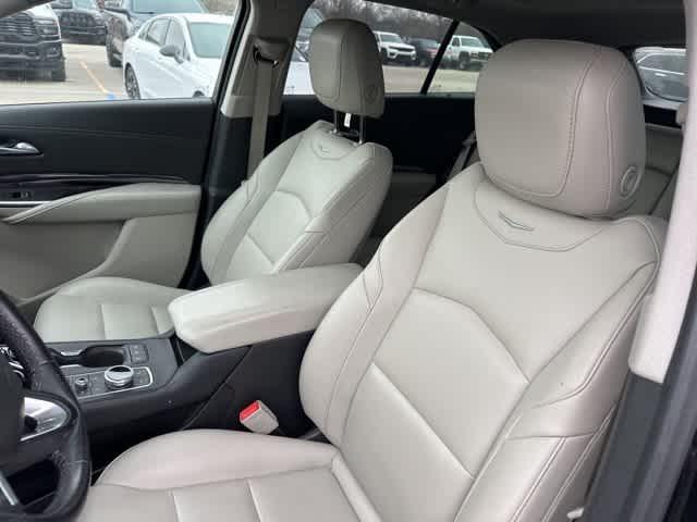 used 2022 Cadillac XT4 car, priced at $24,478