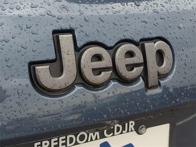 used 2021 Jeep Grand Cherokee car, priced at $22,339