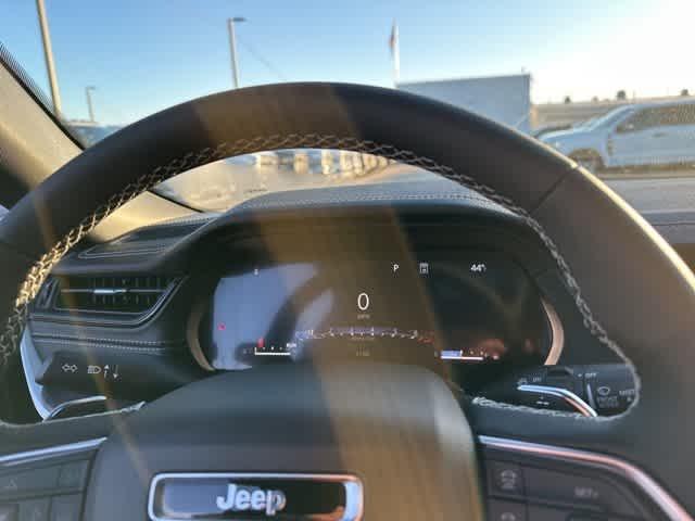 new 2026 Jeep Grand Cherokee car, priced at $49,580