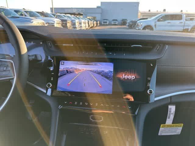 new 2026 Jeep Grand Cherokee car, priced at $49,580