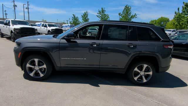 new 2026 Jeep Grand Cherokee car, priced at $40,438