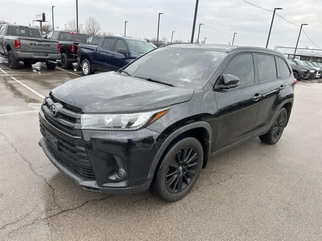 used 2019 Toyota Highlander car, priced at $19,988