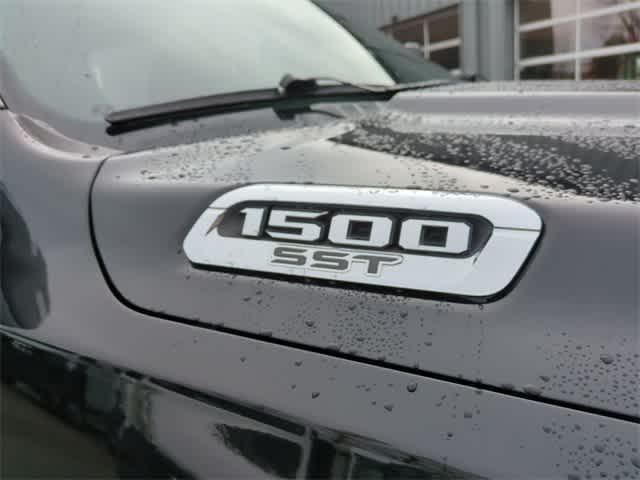 used 2025 Ram 1500 car, priced at $34,138