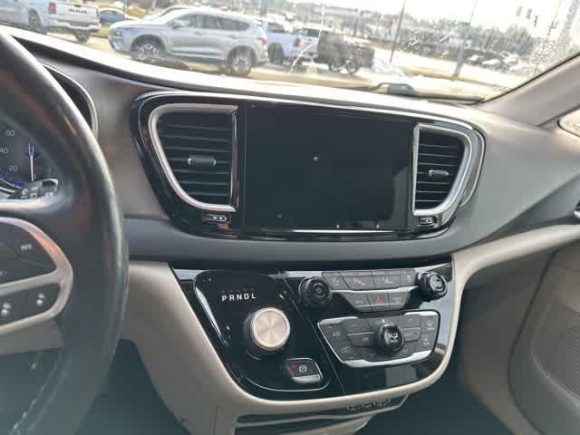 used 2021 Chrysler Pacifica car, priced at $18,468