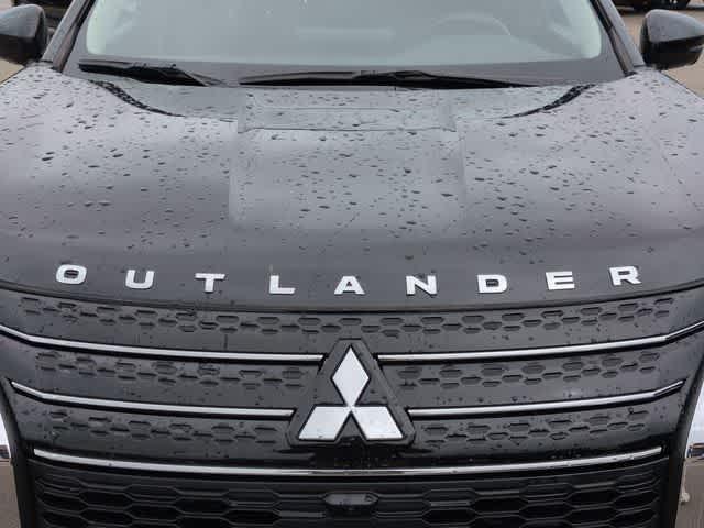 used 2022 Mitsubishi Outlander car, priced at $21,607