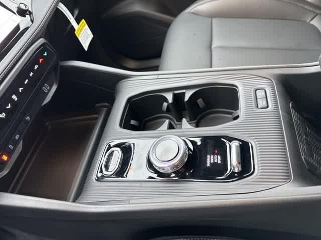 new 2026 Jeep Cherokee car, priced at $38,085