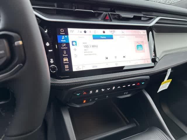 new 2026 Jeep Cherokee car, priced at $38,085