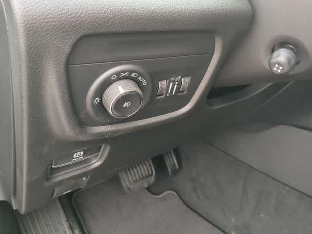 new 2026 Jeep Grand Cherokee L car, priced at $45,236