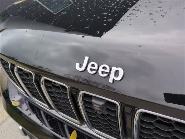 used 2022 Jeep Grand Cherokee car, priced at $30,495