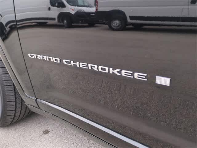 used 2022 Jeep Grand Cherokee car, priced at $30,495
