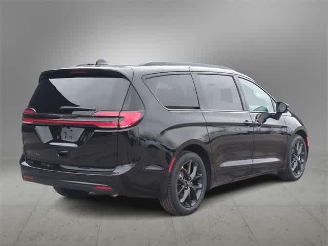 new 2026 Chrysler Pacifica car, priced at $39,180