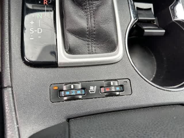 used 2016 Toyota Highlander car, priced at $18,218