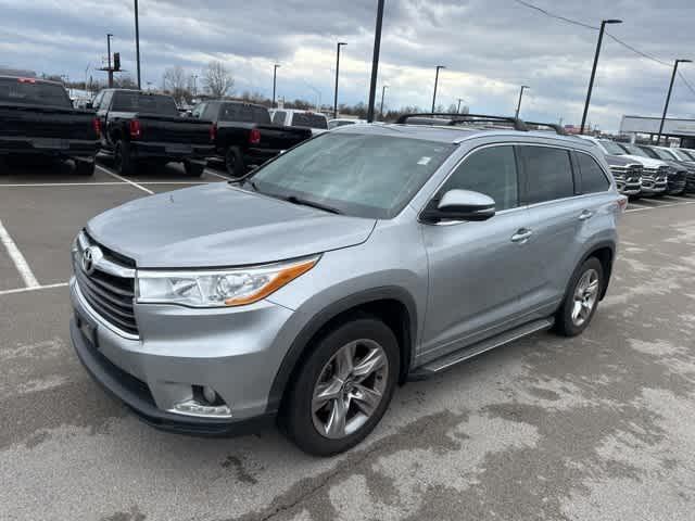 used 2016 Toyota Highlander car, priced at $18,218