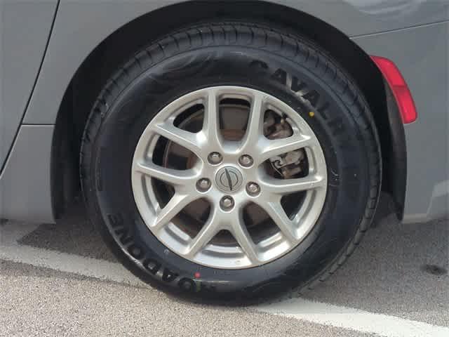 used 2023 Chrysler Pacifica car, priced at $24,026