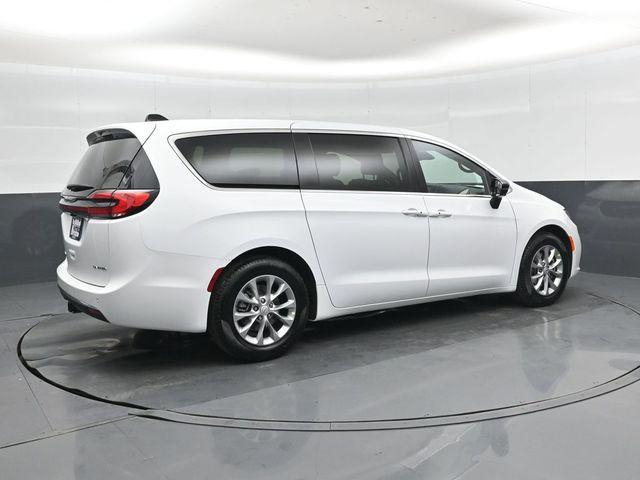 new 2026 Chrysler Pacifica car, priced at $47,334