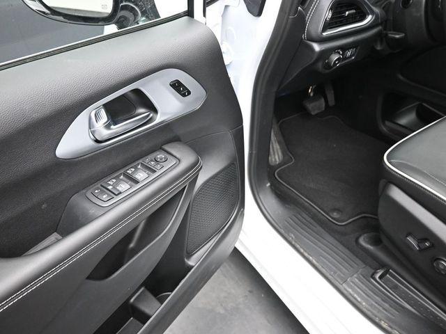 new 2026 Chrysler Pacifica car, priced at $47,334