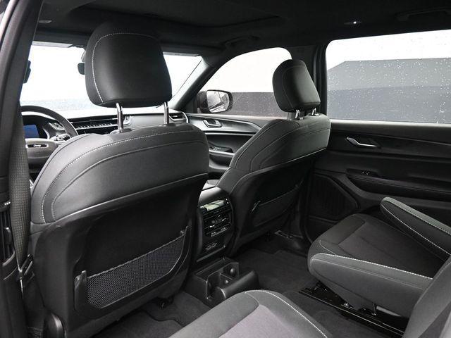 new 2025 Jeep Grand Cherokee L car, priced at $37,884