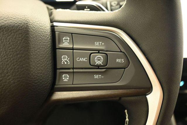 new 2026 Jeep Grand Cherokee car, priced at $40,368