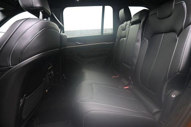 new 2026 Jeep Grand Cherokee car, priced at $40,368
