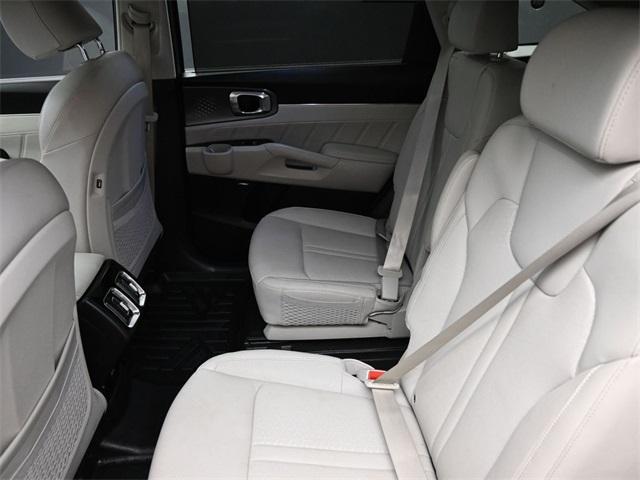 used 2023 Kia Sorento Plug-In Hybrid car, priced at $31,231