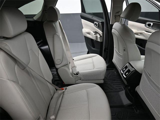 used 2023 Kia Sorento Plug-In Hybrid car, priced at $31,231