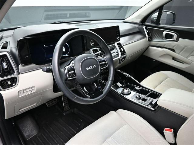 used 2023 Kia Sorento Plug-In Hybrid car, priced at $31,231