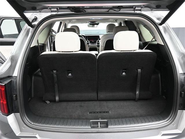 used 2023 Kia Sorento Plug-In Hybrid car, priced at $31,231