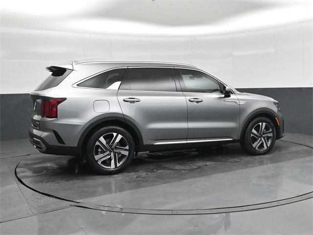 used 2023 Kia Sorento Plug-In Hybrid car, priced at $31,231