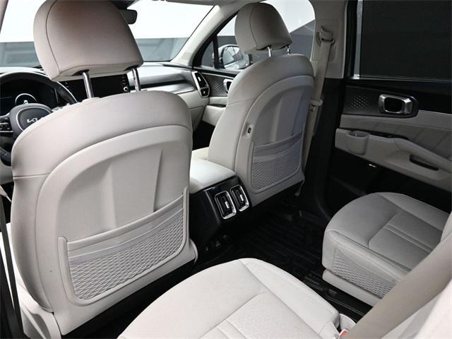 used 2023 Kia Sorento Plug-In Hybrid car, priced at $31,231