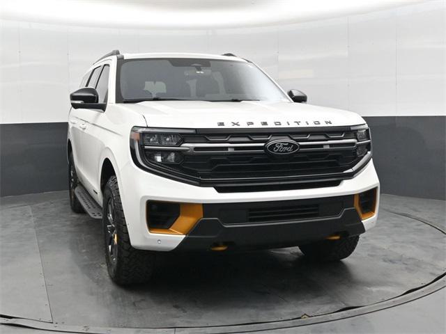 used 2025 Ford Expedition car, priced at $70,808