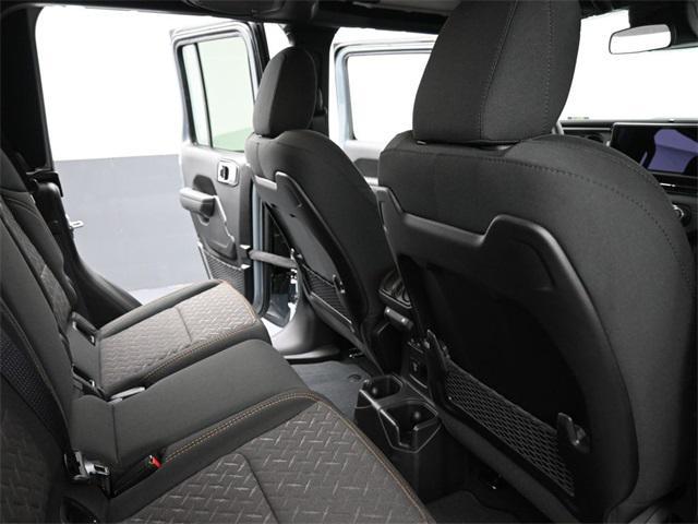 new 2026 Jeep Gladiator car, priced at $54,765