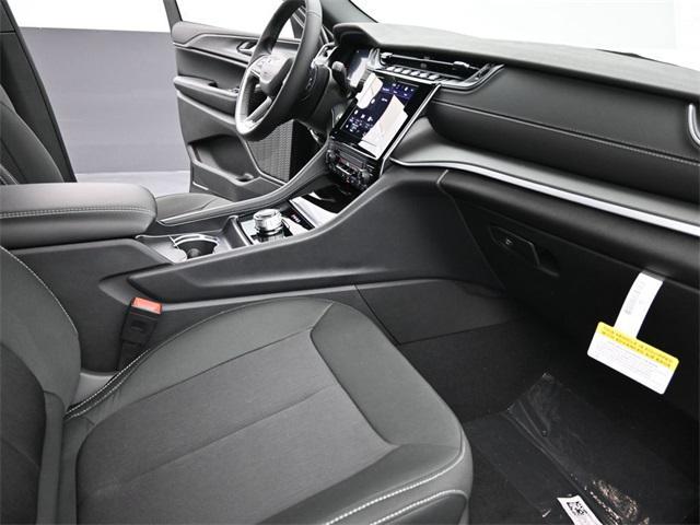 new 2025 Jeep Grand Cherokee L car, priced at $35,298