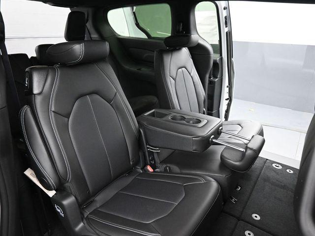 new 2026 Chrysler Pacifica car, priced at $41,198