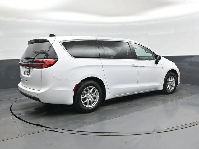 new 2026 Chrysler Pacifica car, priced at $41,198