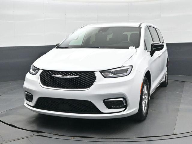 new 2026 Chrysler Pacifica car, priced at $41,198